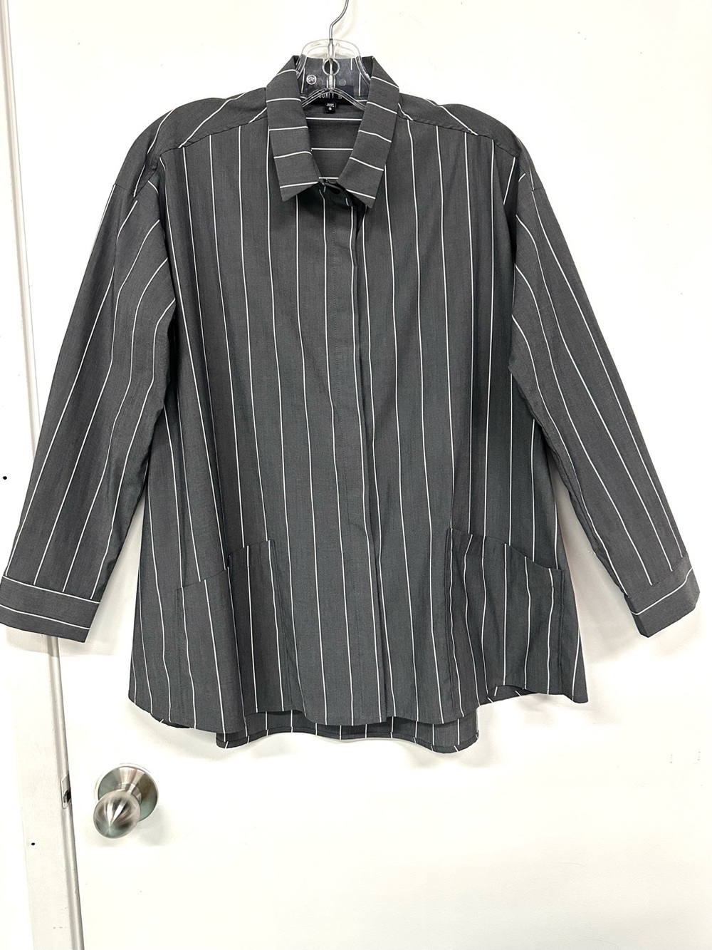Comfy USA Lagenlook Pinstripe Button-Down Tunic Shirt Small Gray Minimalist